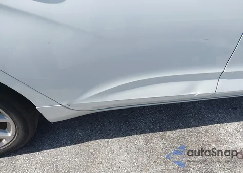 2017 Chevrolet Impala 1Lt z USA, uszkodzony, nr VIN 1G1105SA5HU146429